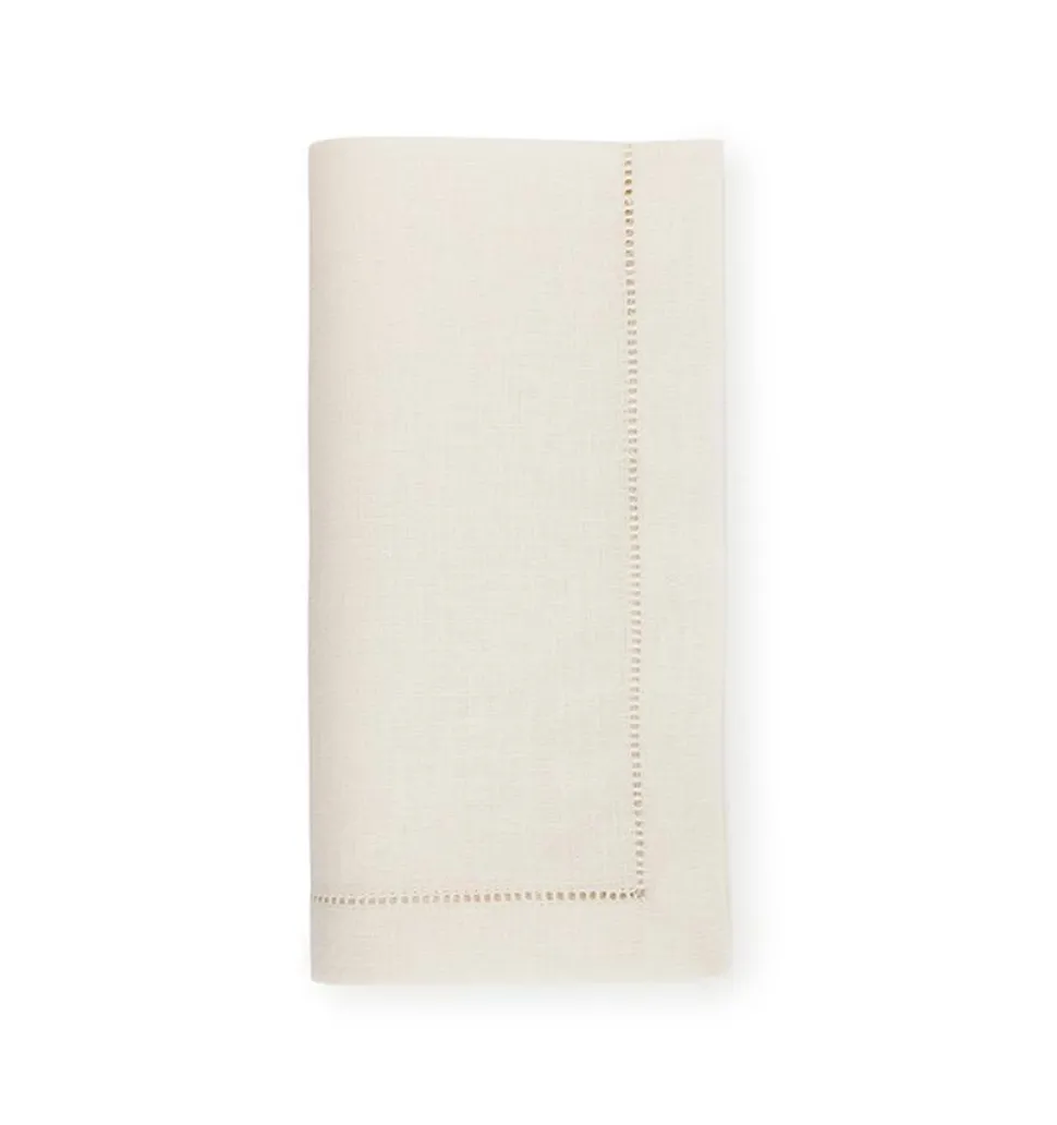 Festival Cloth Dinner Napkins in Oyster - Set of 4